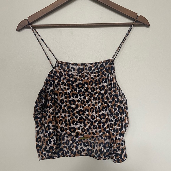 🔸 Revamped 🔸 animal print crop top - Picture 2 of 6